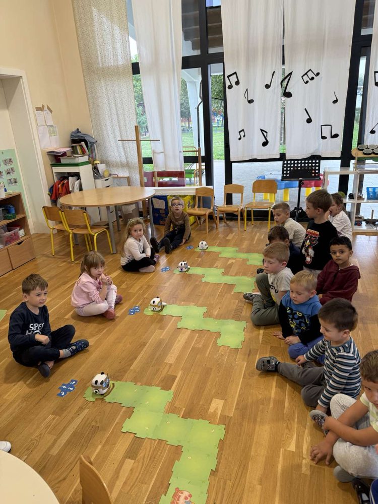 A.3.2._Fotografija(1)_Pandice pocetnici_skupina1_24.9